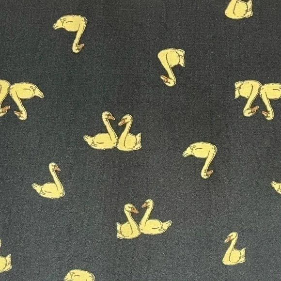 Jessy B. Swan button up‎ babydoll style blouse - Picture 2 of 5